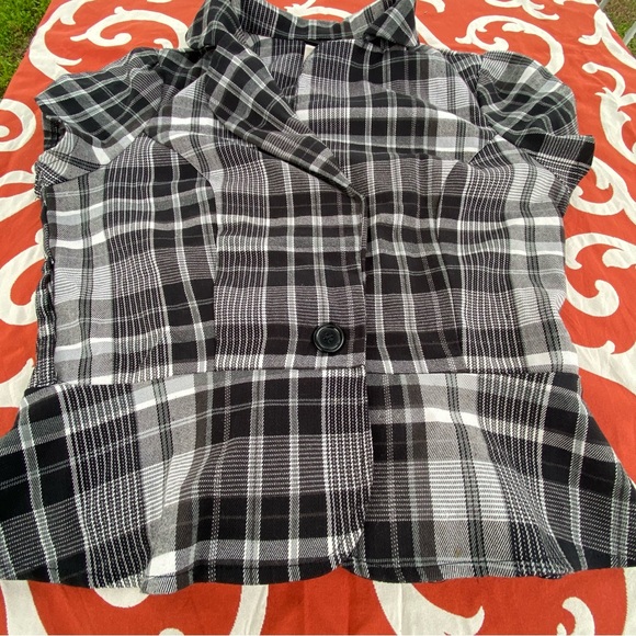 Toybox Plaid Short Sleeve shirt made in USA size large - Picture 3 of 9